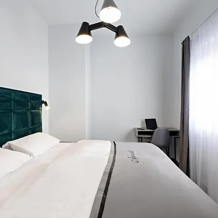 Apartamento Aquarelle No 2&4 Primošten