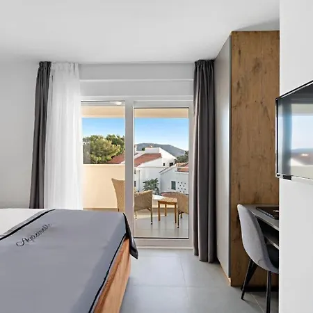 Aquarelle No 2 And 4 公寓 普利莫顿