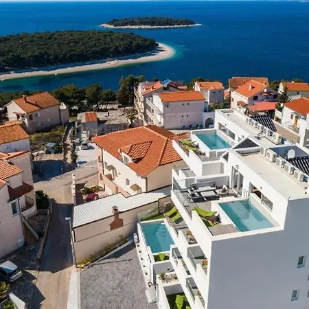 Aquarelle No 2 And 4