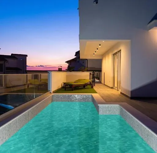 Aquarelle No 2 And 4